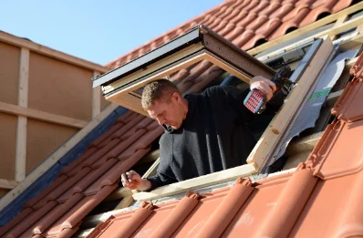 Pose de fenêtres de toit Velux à Cers